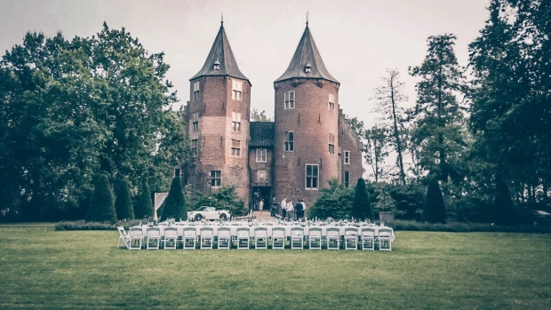 Kasteel-dussen-trouwen-in-een-kasteel