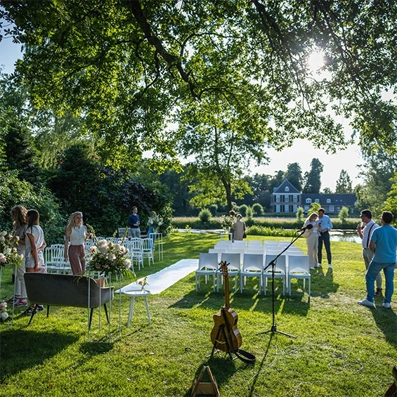 privéplek in de tuin van kasteel