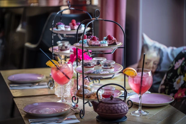 High tea brasserie Catharina van Maurick