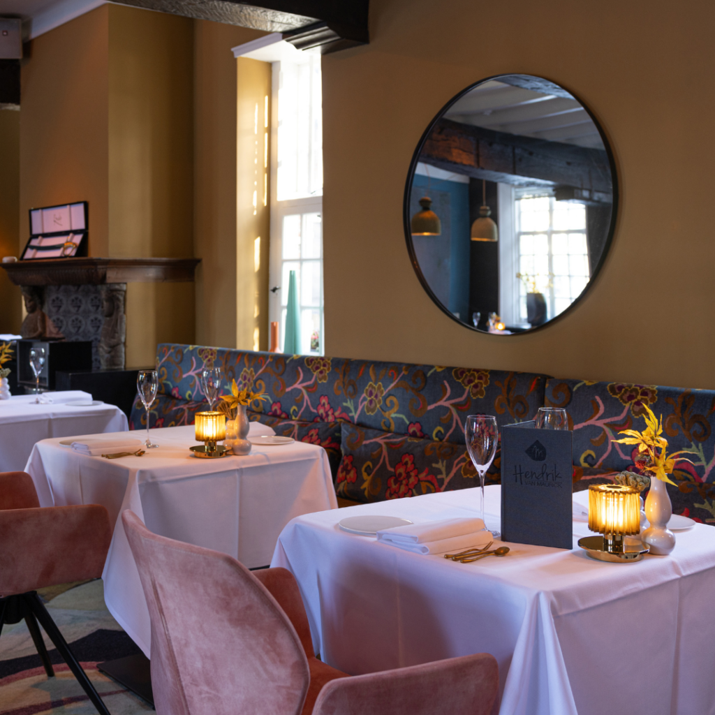 Setting restaurant hendrick van maurick
